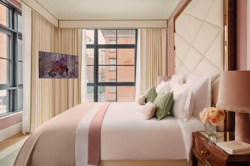 Tribeca Corner Suite - Image 6
