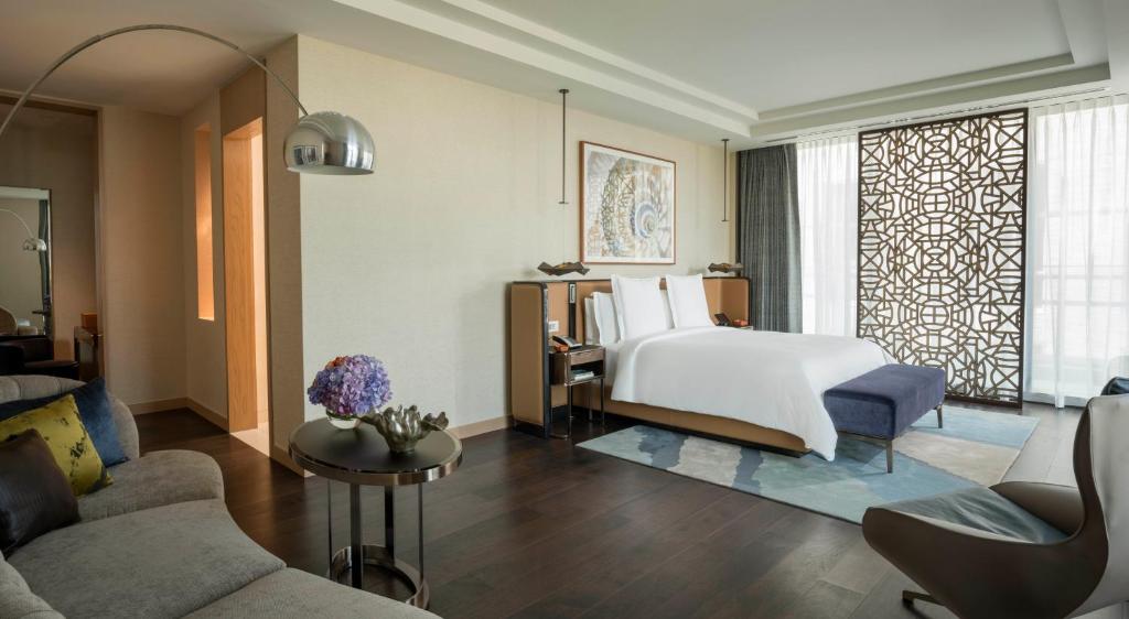 Residential One Bedroom King Suite - Image 2