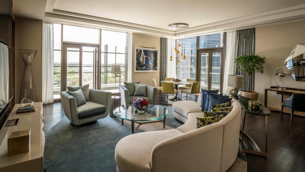 Residential One Bedroom King Suite - Image 1