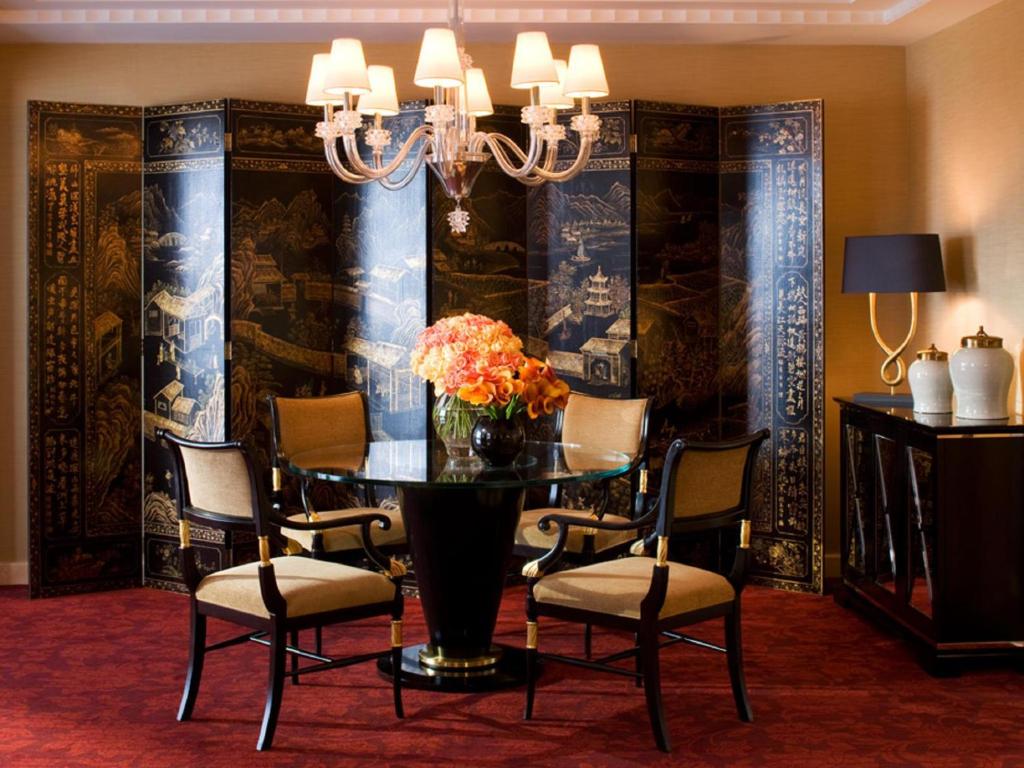 Park Suite with King Bed - Image 2