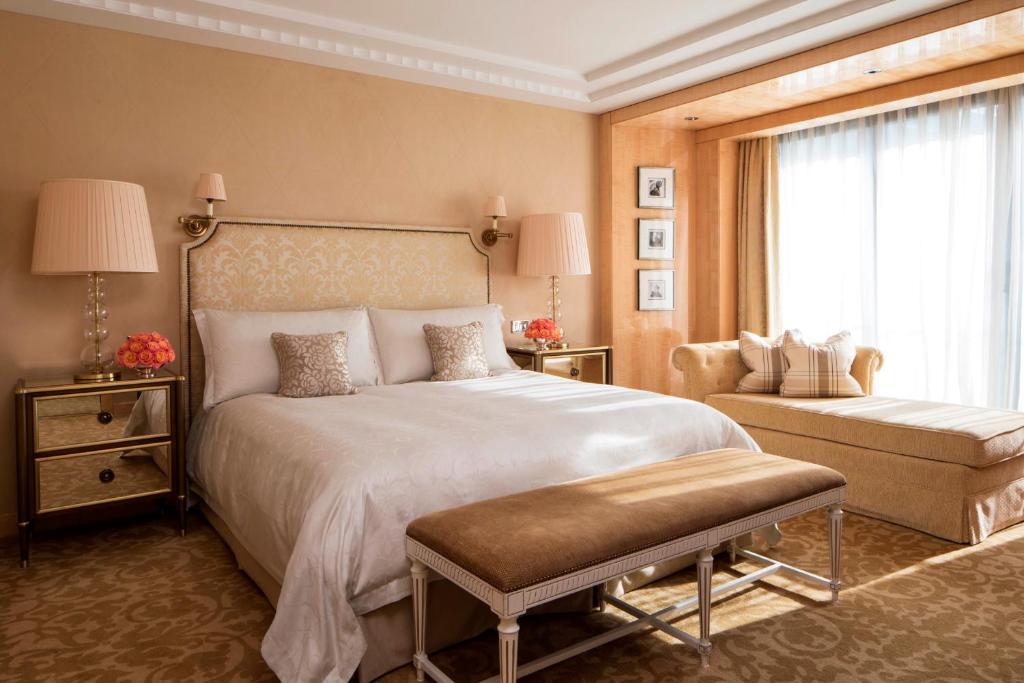 Park Suite with King Bed - Image 4