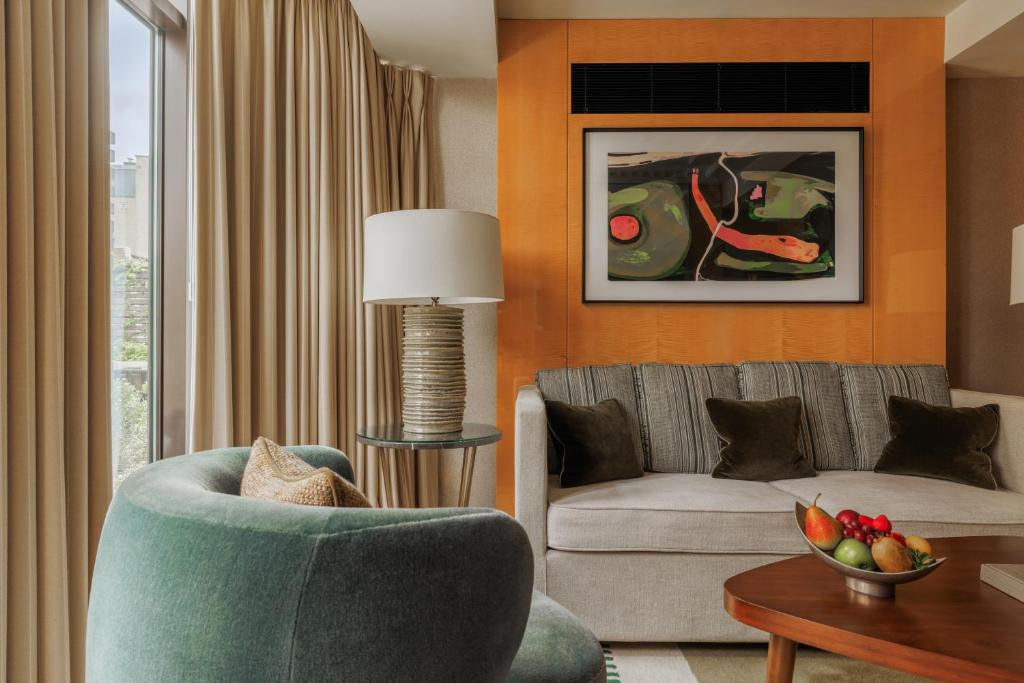 Studio Terrace Suite - Image 4