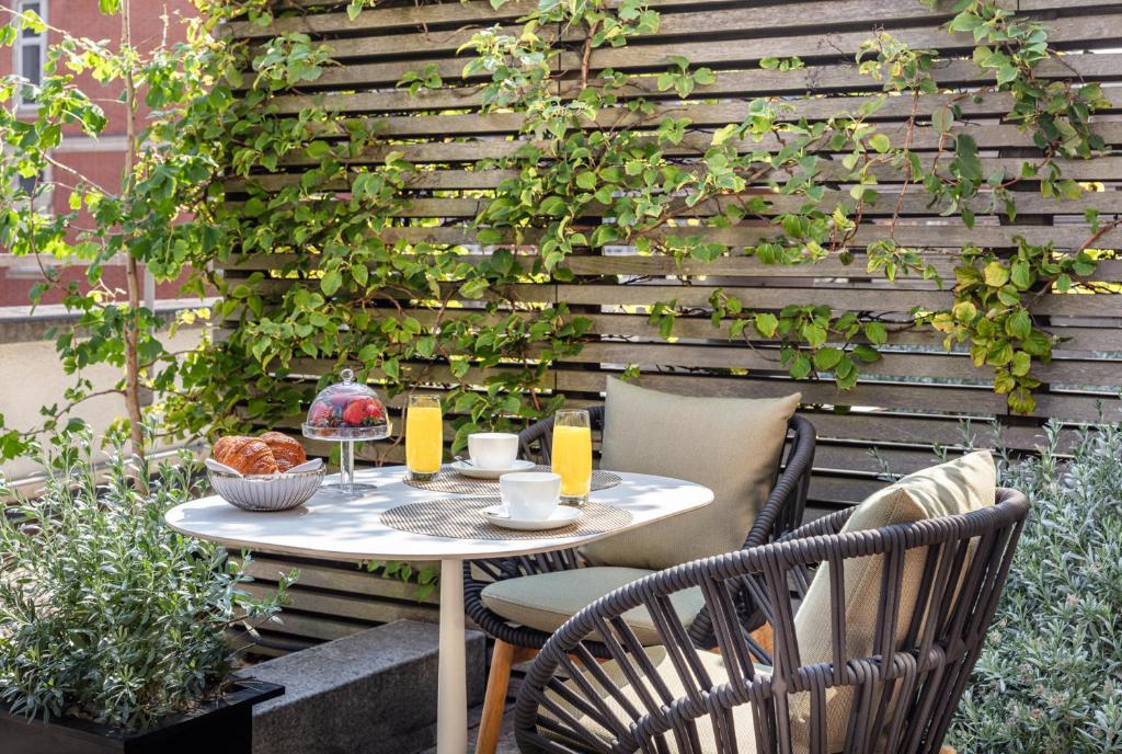 Terrace Room King - Image 1