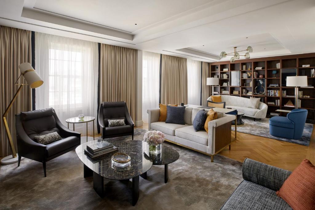 Three Bedroom Hotel Residence - Image 1
