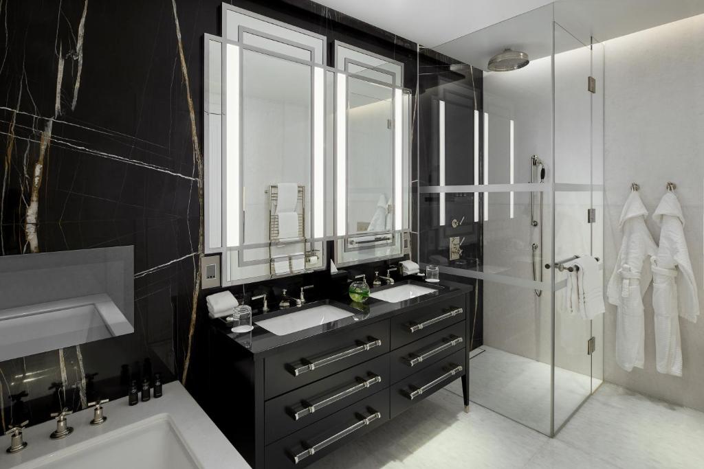 Three Bedroom Panoramic View Hotel Residence - Image 2