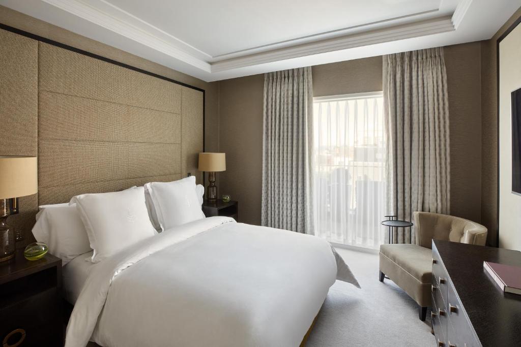 Three Bedroom Panoramic View Hotel Residence - Image 6
