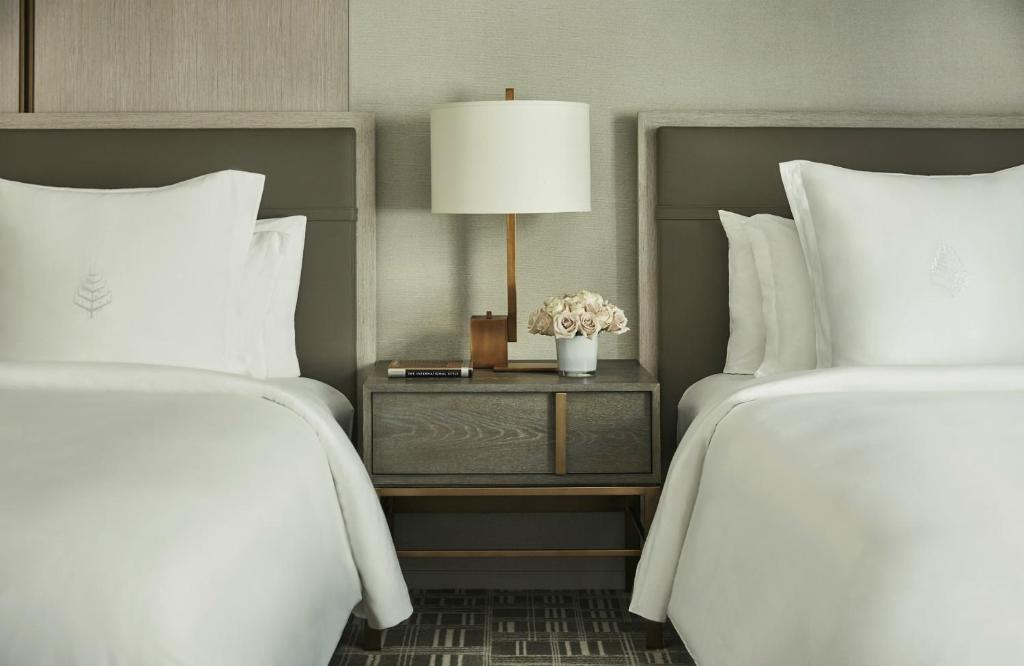 Manhattan Room with Double Beds - Image 1