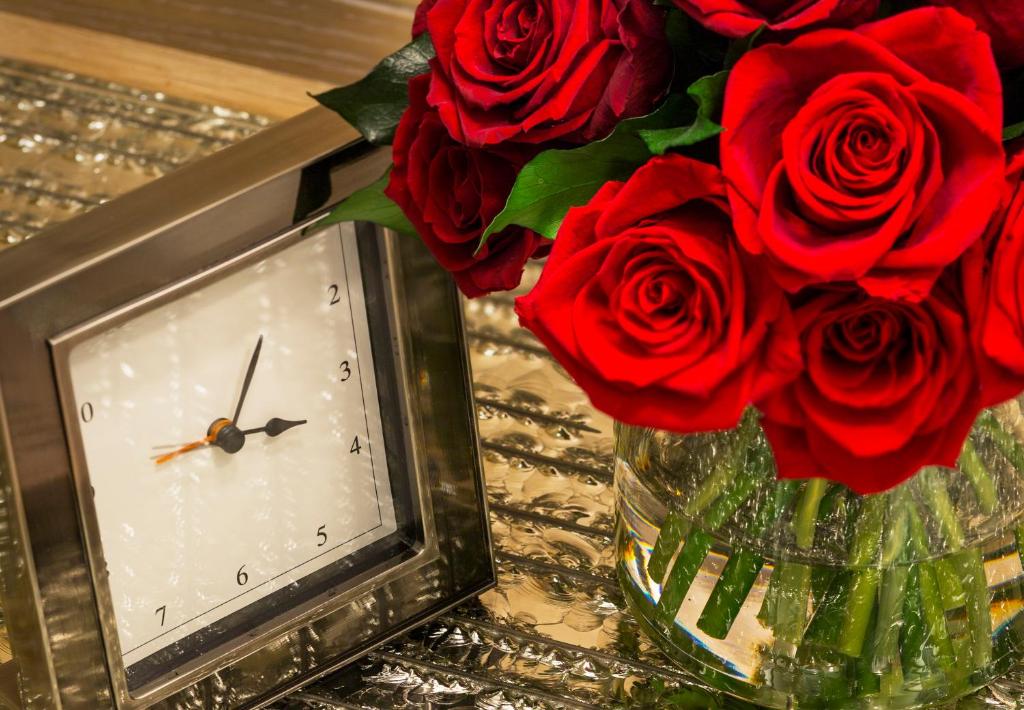 Junior Suite City View King - Image 5