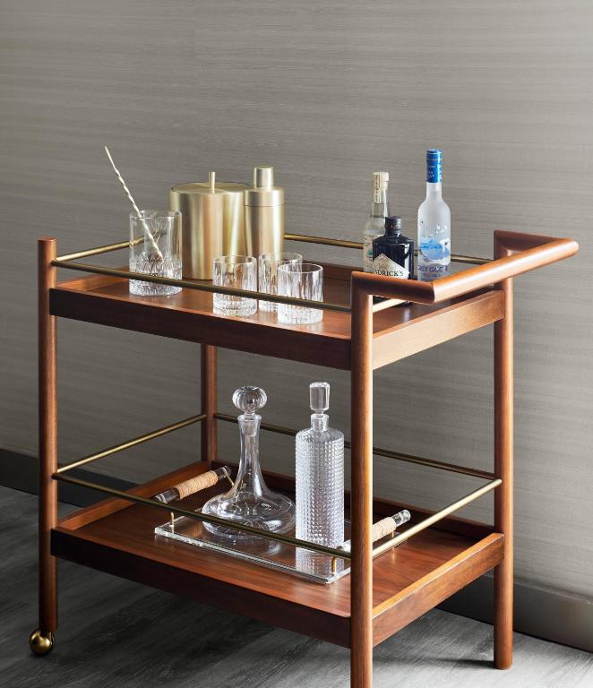 Gansevoort One-Bedroom King Suite - Image 6