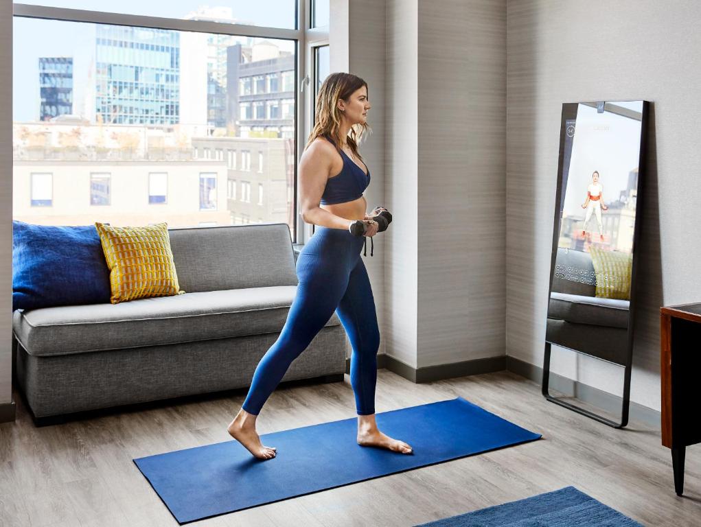 Grand Deluxe King Room - Image 7