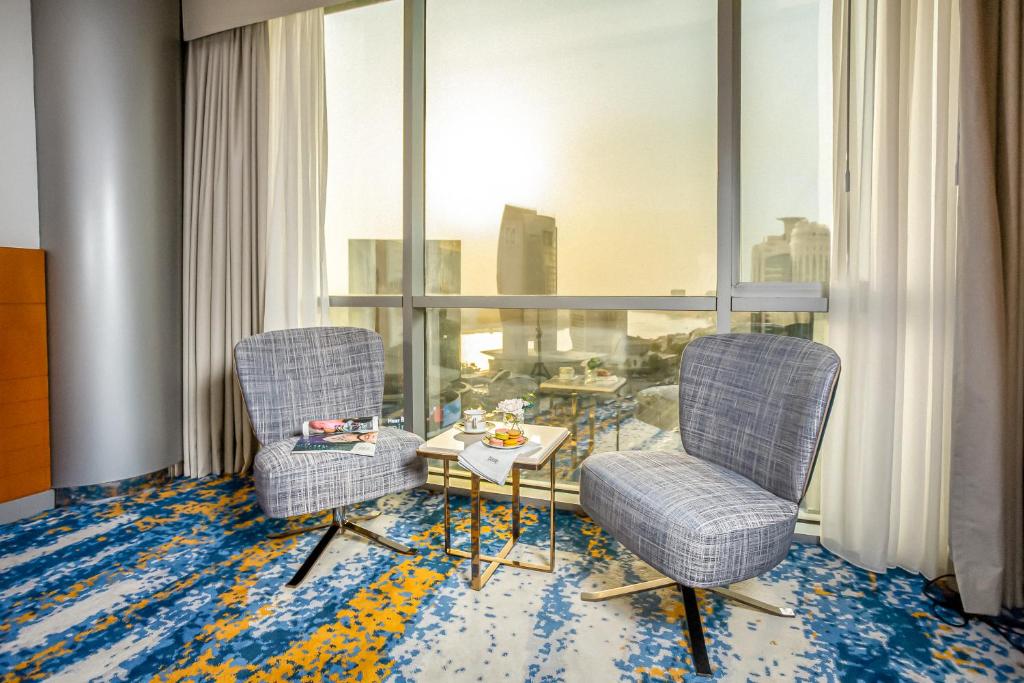 Grand Suite Waterfront - Image 2