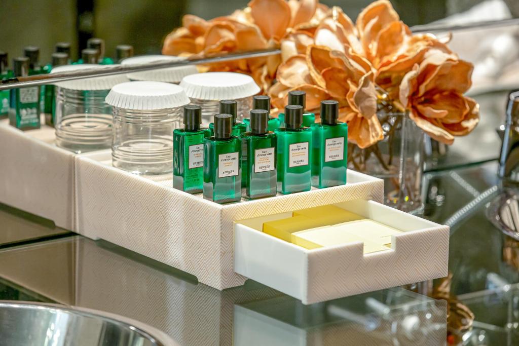 Grand Suite Waterfront - Image 3