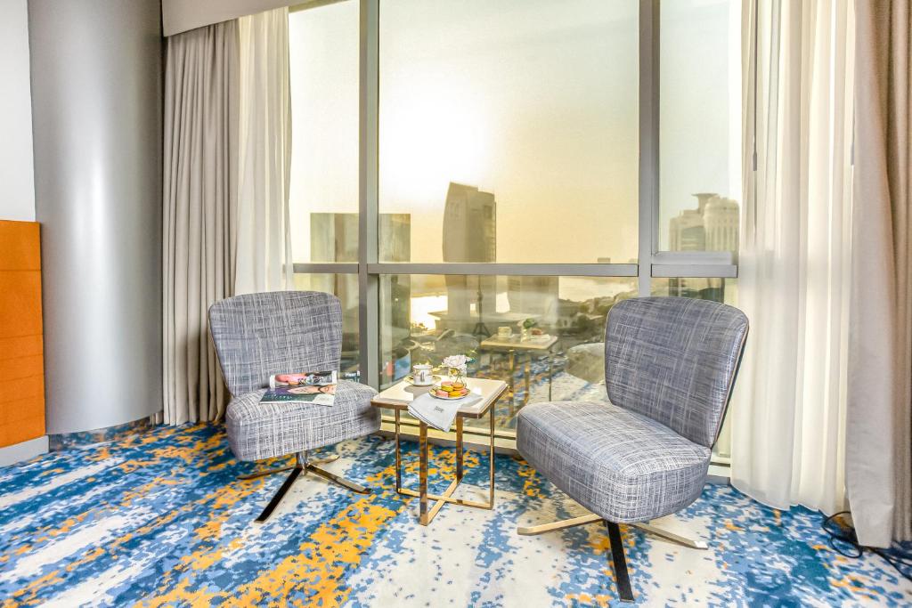 Grand Suite Waterfront - Image 8