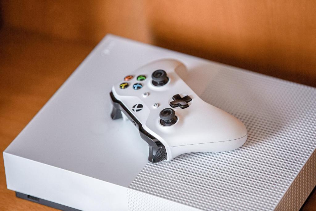 One Bedroom Suite - Image 5