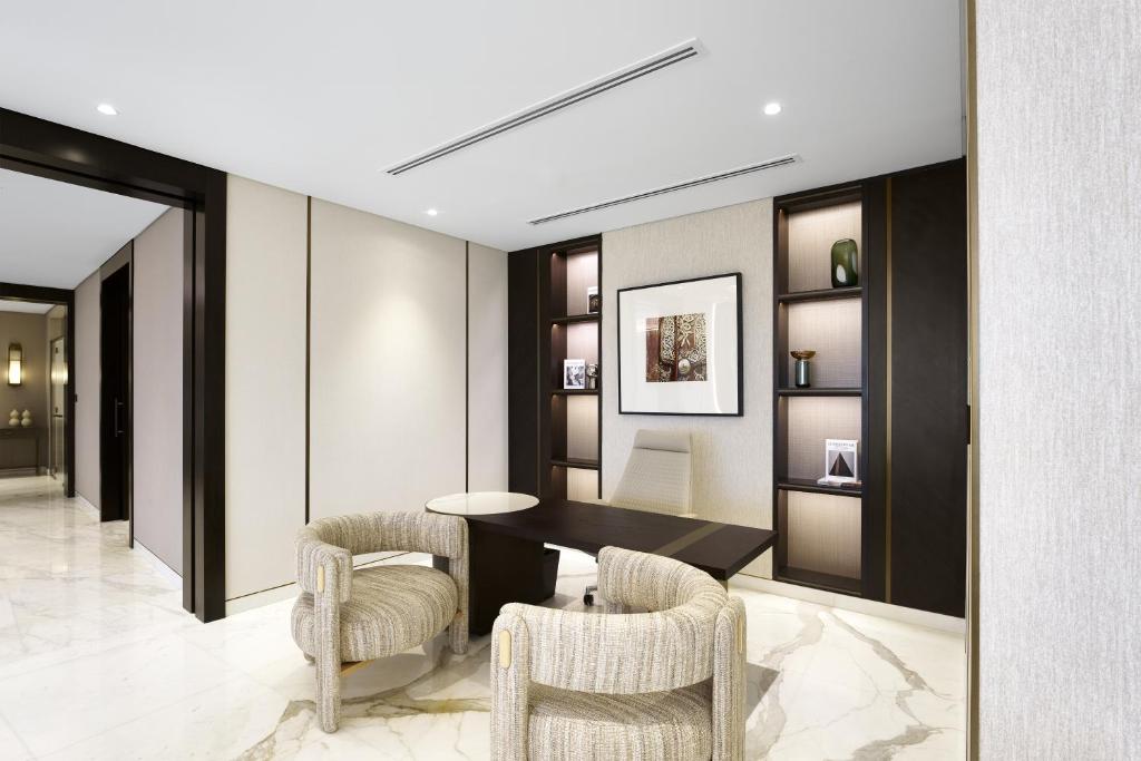 Two-Bedroom Royal Suite - Image 6