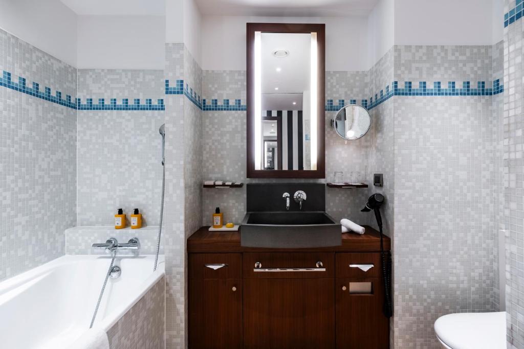 Chambre Prestige - Balcon - Arc De Triomphe - Image 2