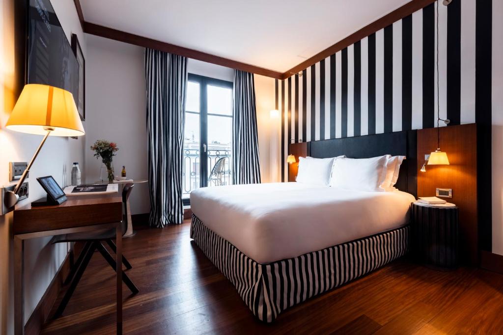 Chambre Prestige - Balcon - Arc De Triomphe - Image 10