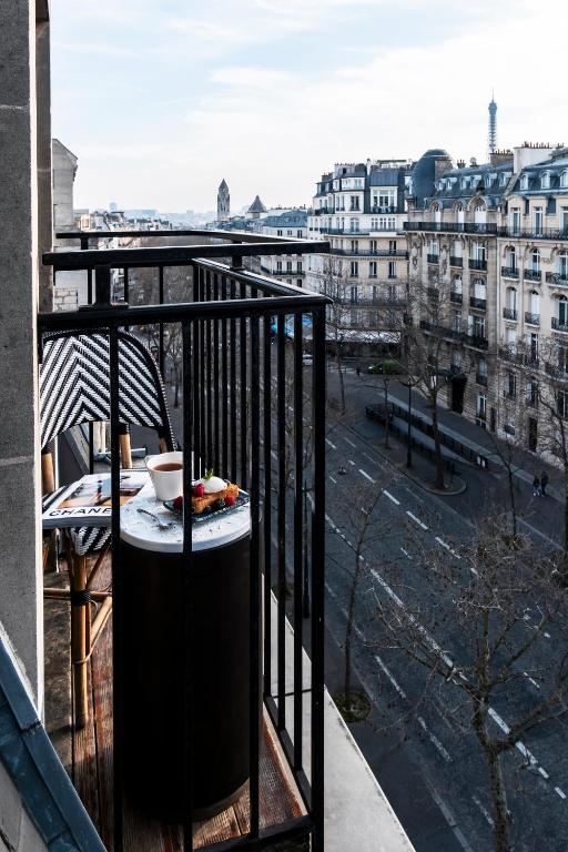 Chambre Prestige - Balcon Panoramique - Arc De Triomphe - Image 9
