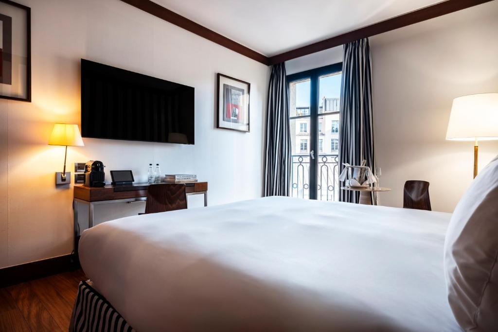 Deluxe Double Room - Image 5
