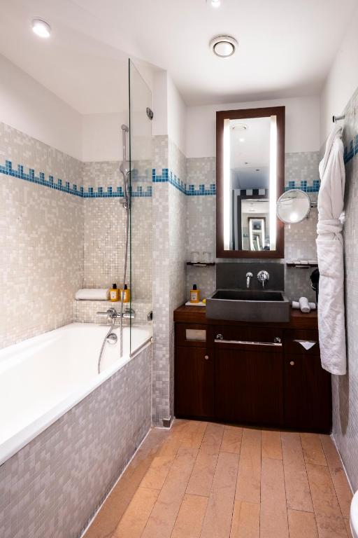Superior Double Room - Image 2