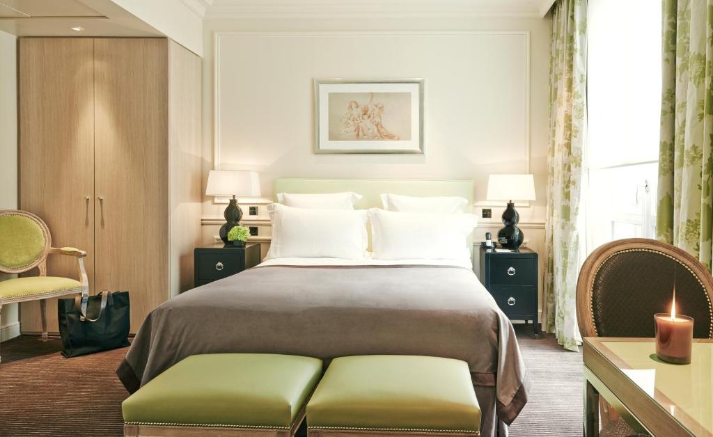 Deluxe Room - Image 1