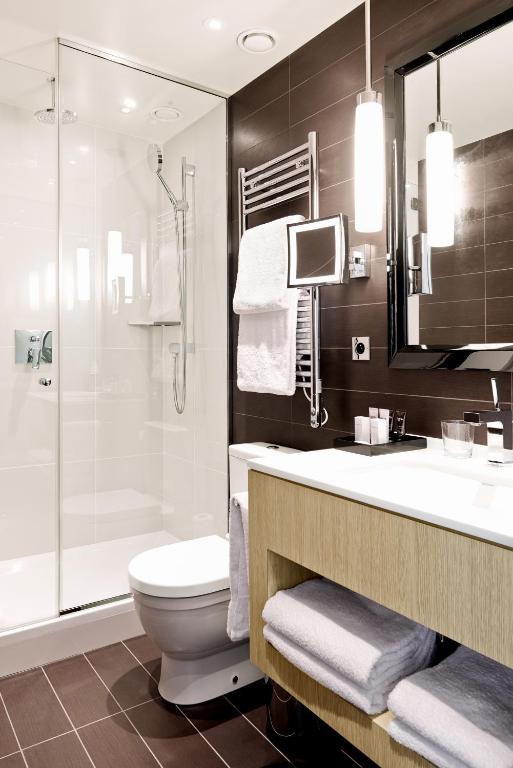 Deluxe Room - Image 2