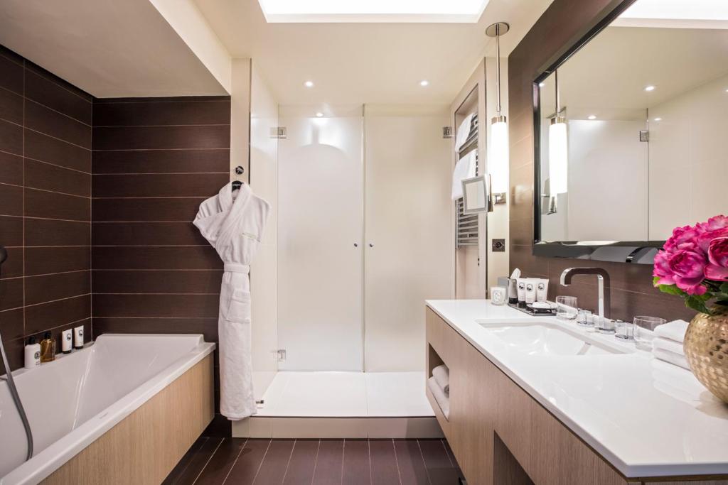 Junior Suite - Image 2