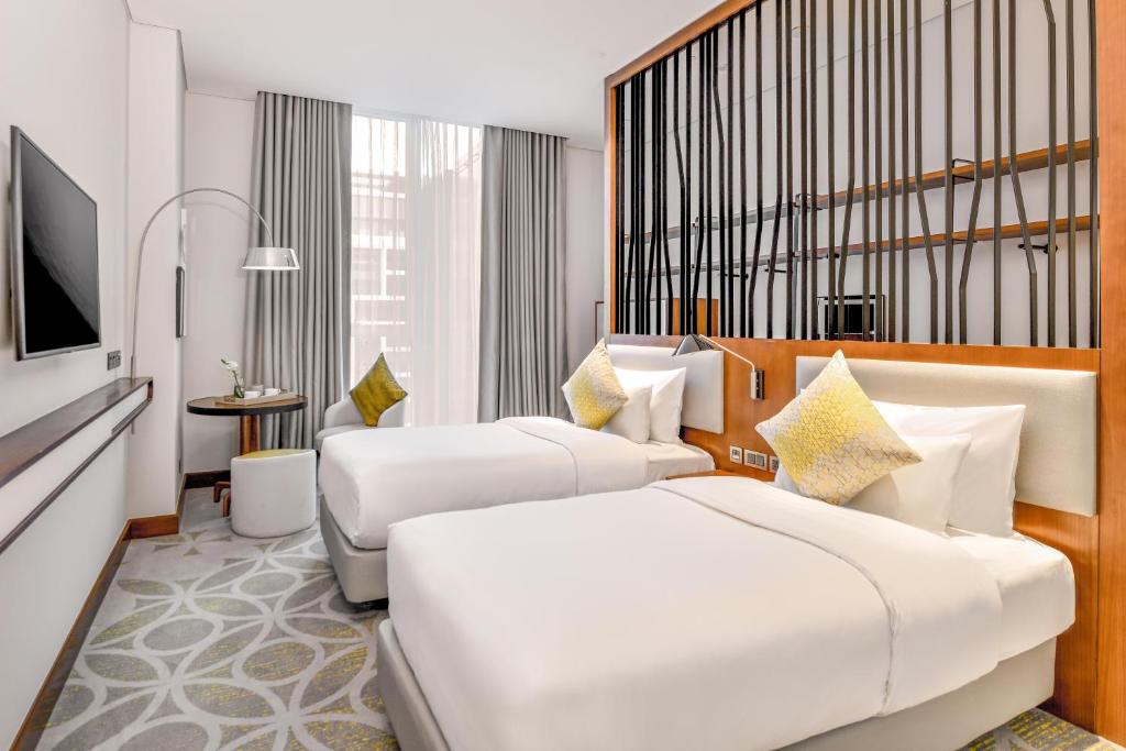 Premium Twin Room - Image 1