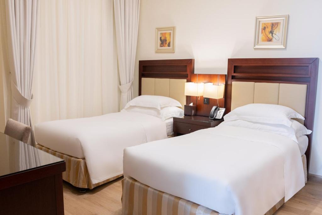 Two-Bedroom Apartment with Kitchen - Image 3