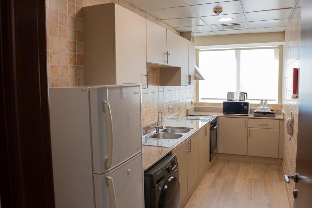 Two-Bedroom Apartment with Kitchen - Image 6