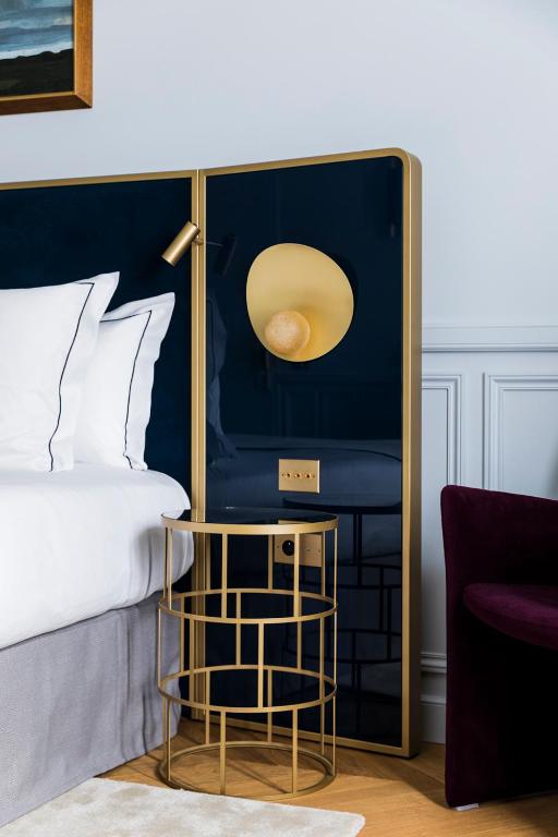 Deluxe Room - Image 6