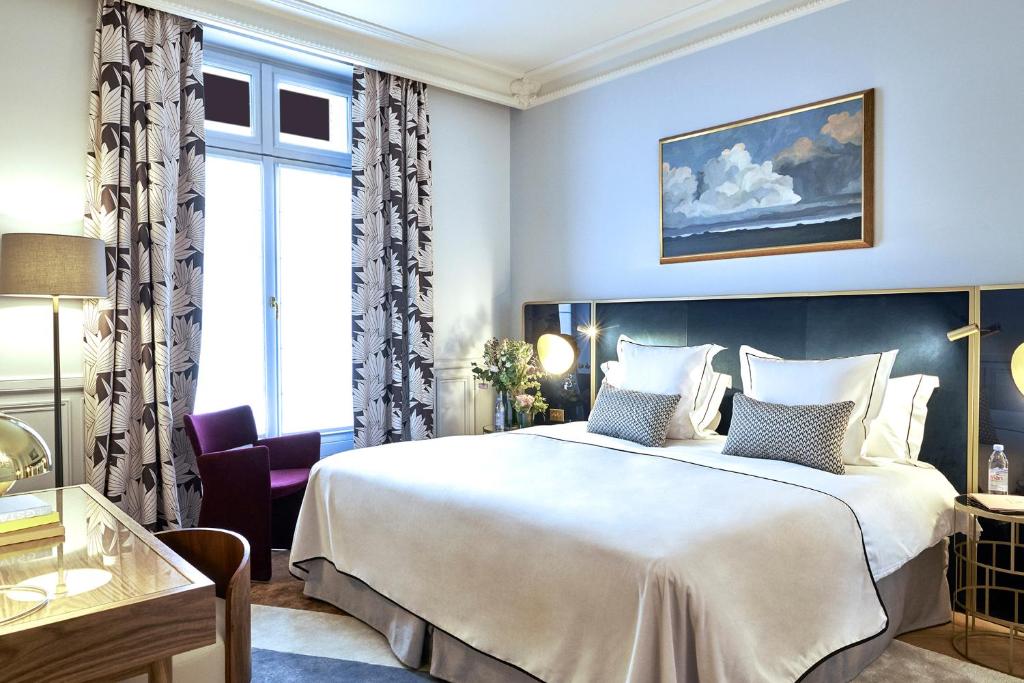 Superior Double Room - Image 5