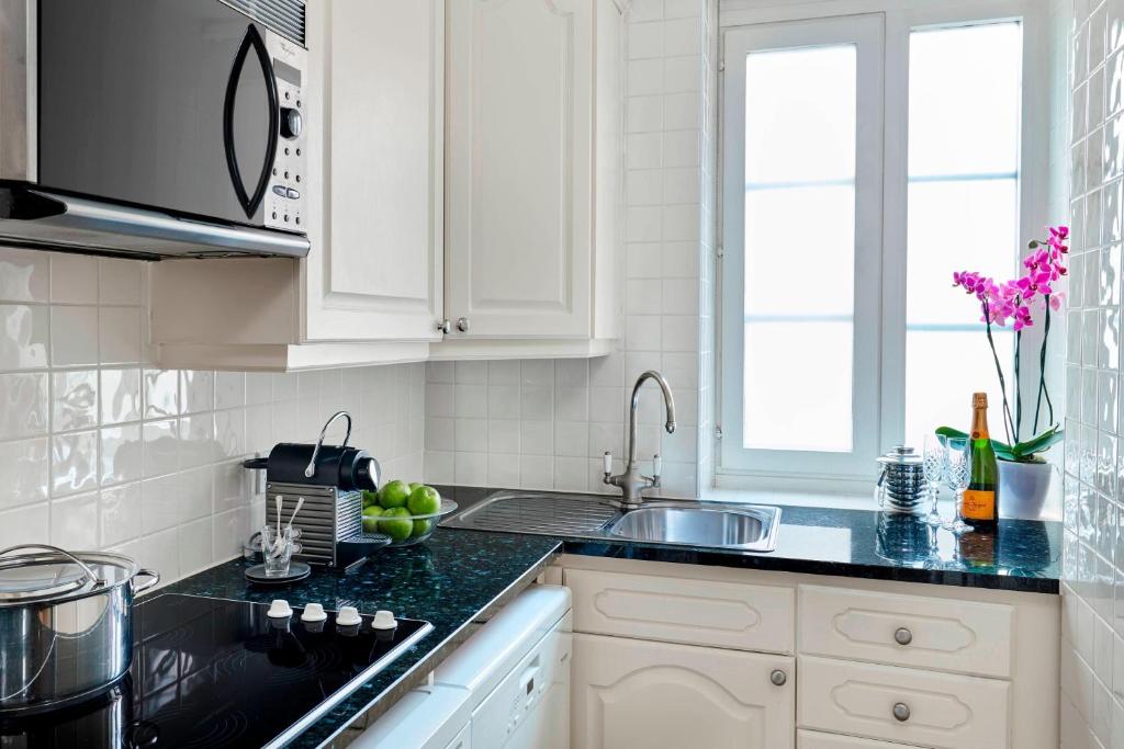 1 Bedroom Premium - Image 3