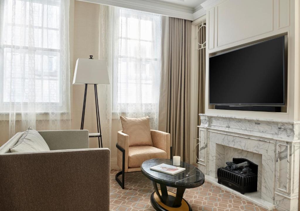 King Suite - Image 2