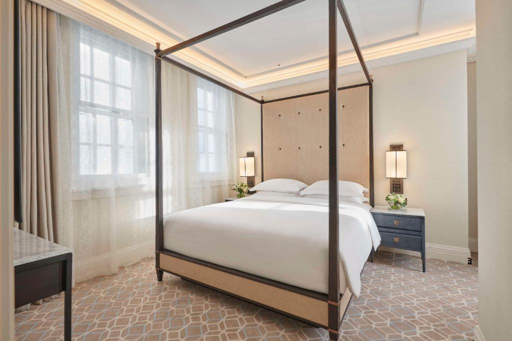 King Suite - Image 5