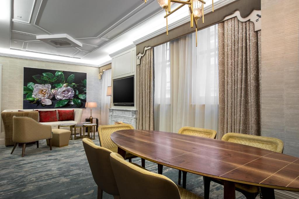 Two-Bedroom Suite - Image 2