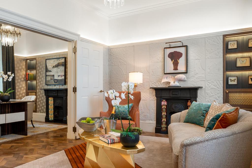 Two-Bedroom Townhouse - Image 2
