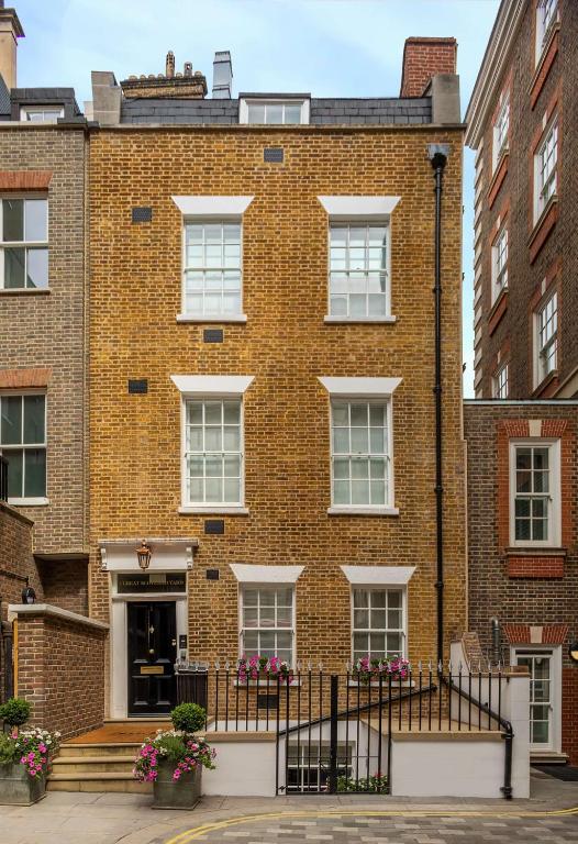 Two-Bedroom Townhouse - Image 13