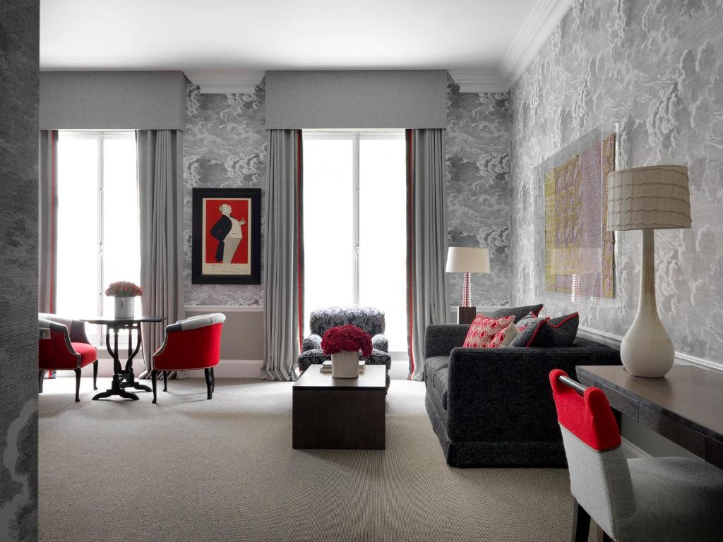Junior Suite with Terrace - Image 3
