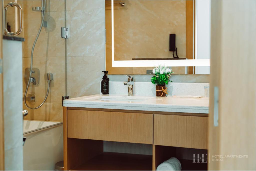 Premium Two Bedroom Apartment - Image 2