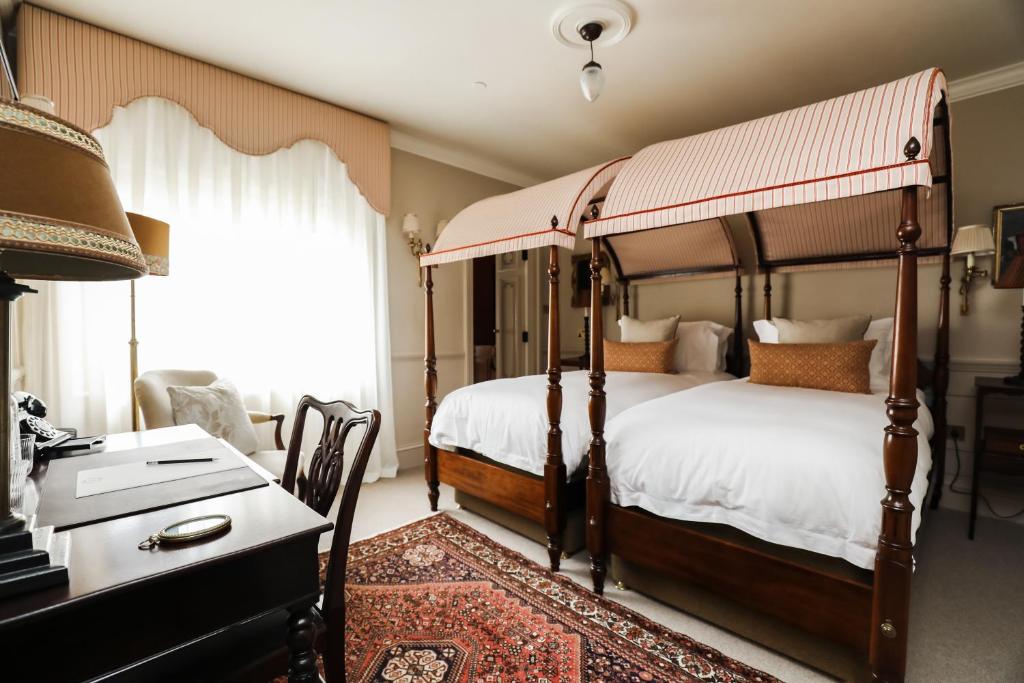 Superior Double or Twin Room - Image 1