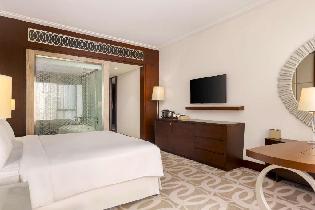 Executive King Room - Image 6