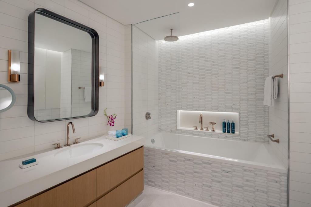 Two-Bedroom Apartment with Creek View - Image 2