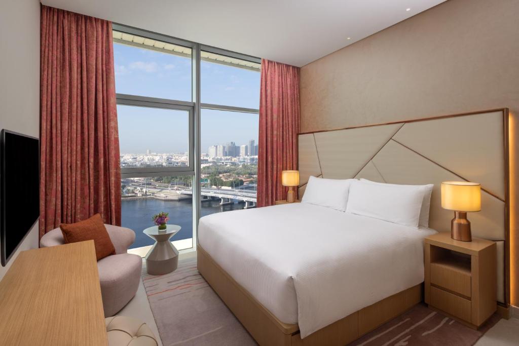 Two-Bedroom Apartment with Creek View - Image 5