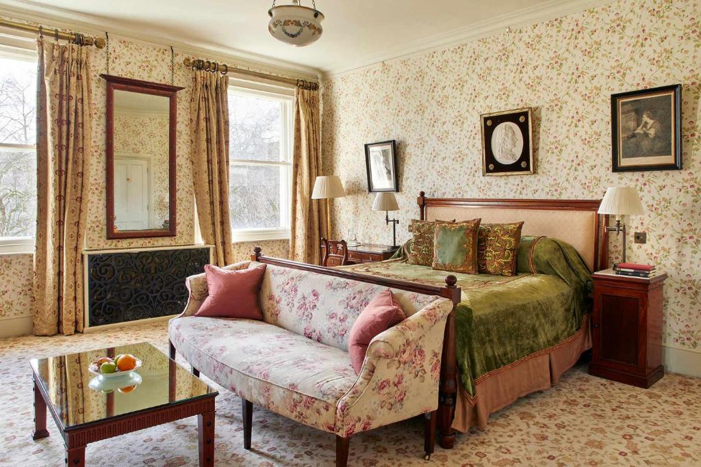 Standard King Room - Image 3