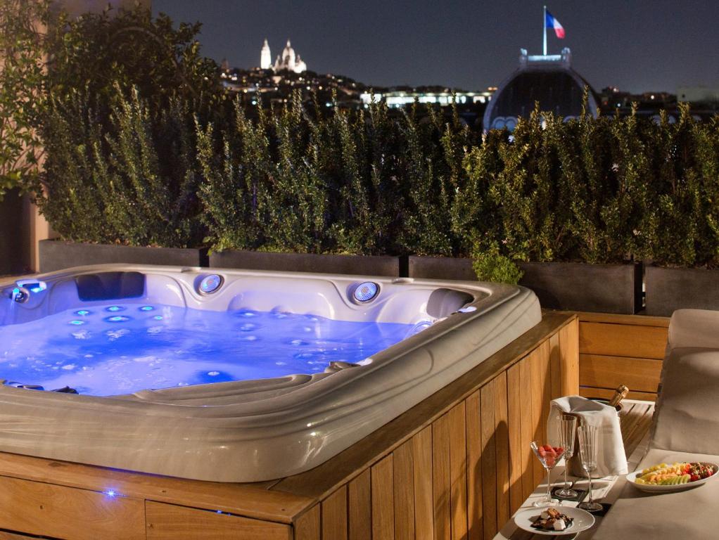 Bowmann Suite with Rooftop Terrace - Image 10