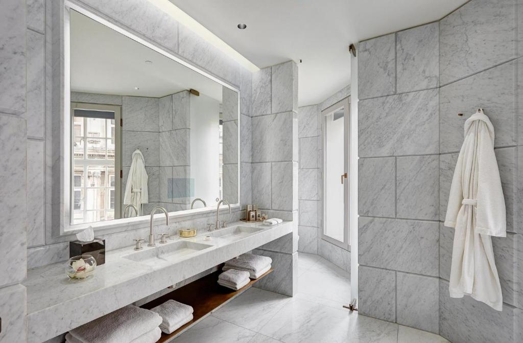 Regent Suite - Image 2