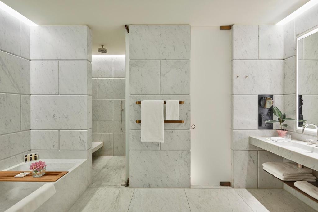 Westminster Suite - Image 2