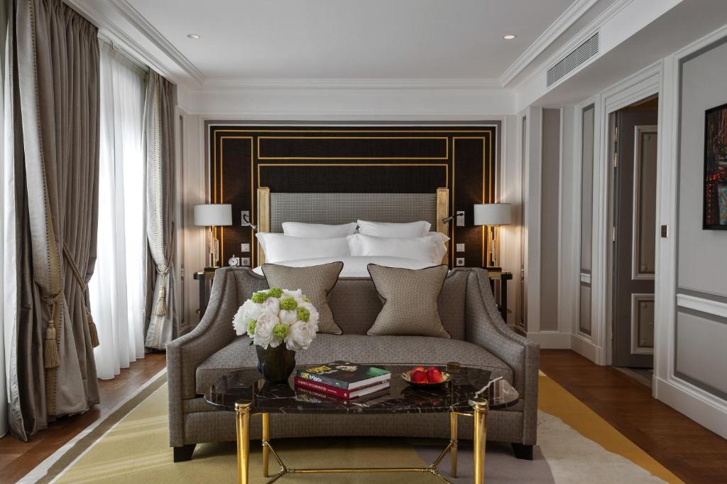 Grand Premier King Room - Image 1