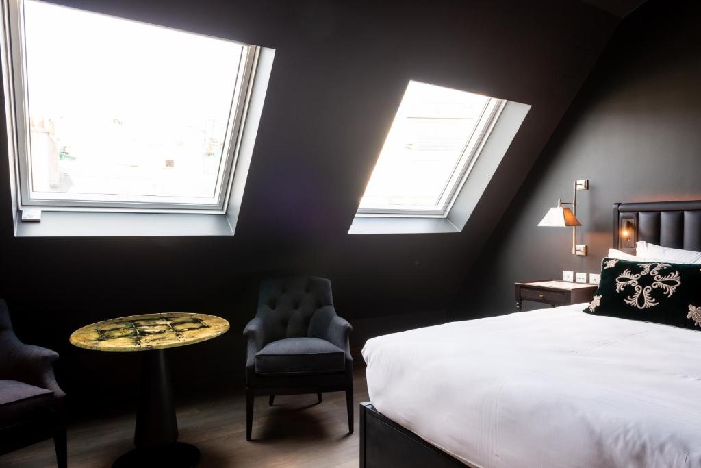 Double Room - Image 5